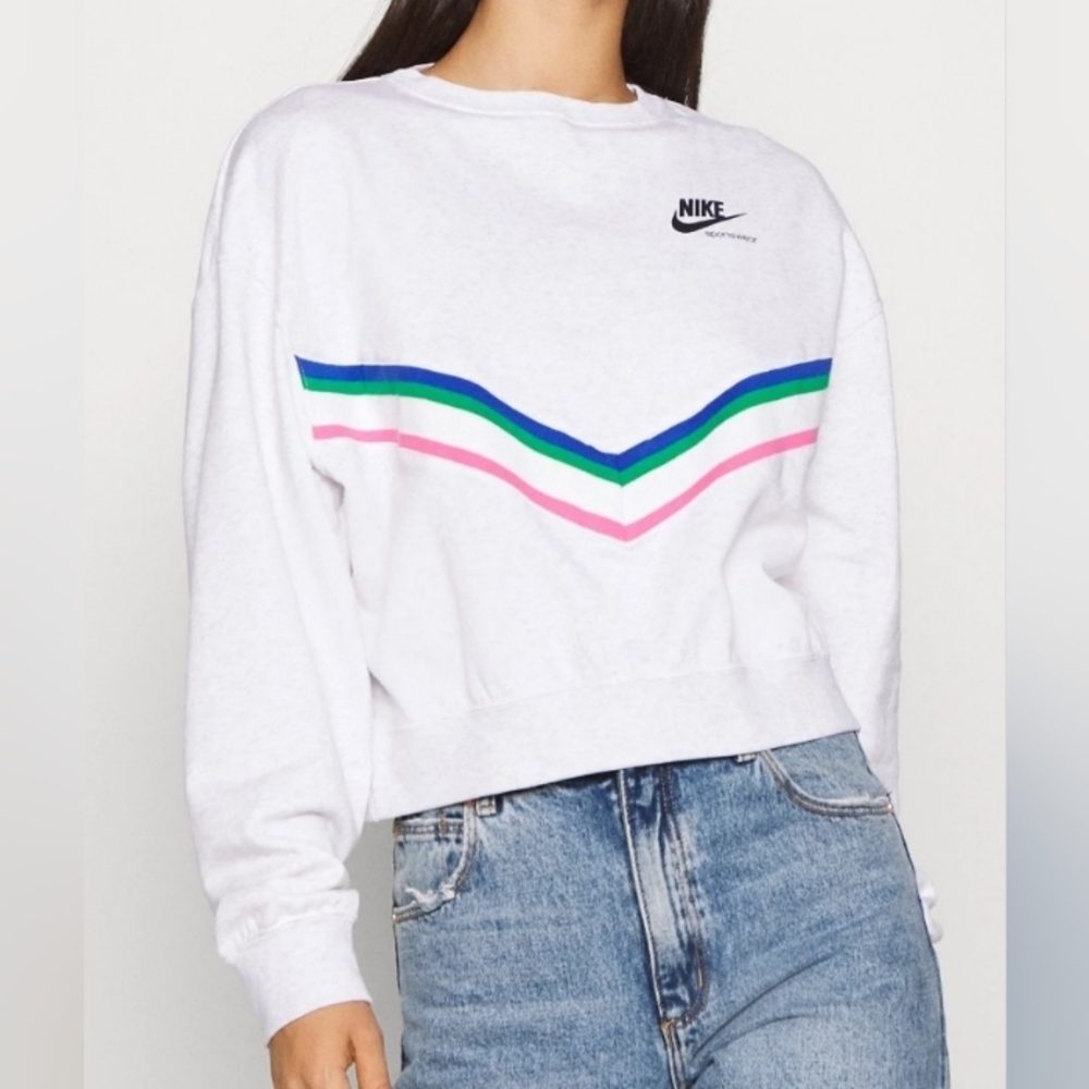 Nike Women's Long Sleeve Cropped Sweatshirt